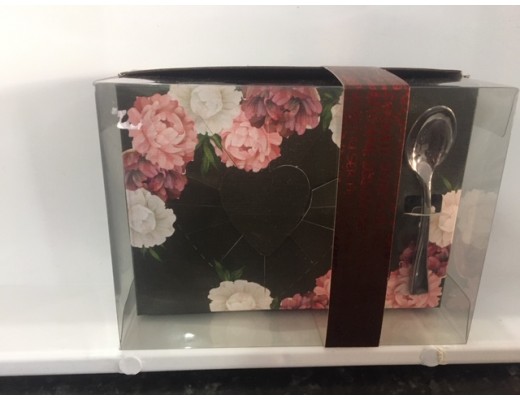 Caixa coração de colher 250g camélia 